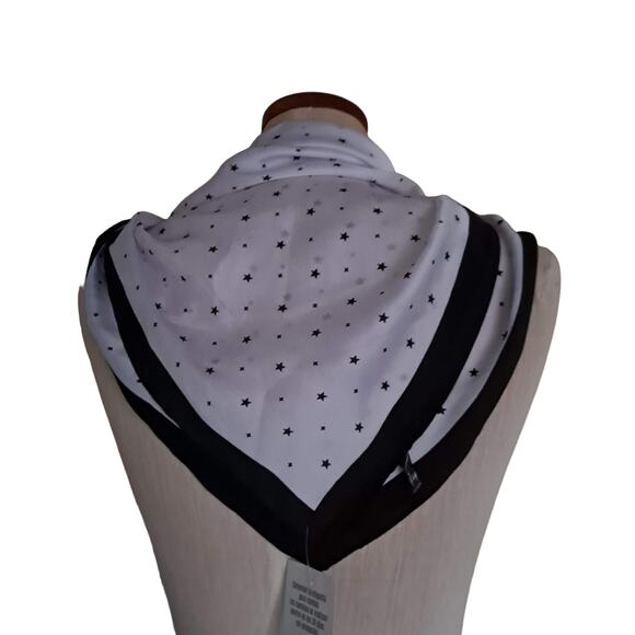 NWT Black & White Star Print Solid Border 100% Silk Square Scarf - Size 27"X27" - Picture 2 of 11